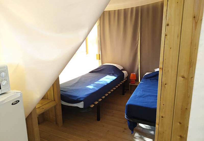 kamer met 2 eenpersoonsbedden