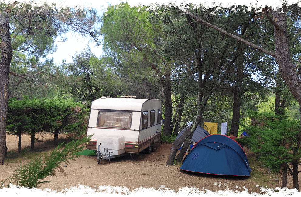 Kampeerplaatsen te huur op camping l'Oliveraie, op 30 km van de Middellandse Zee