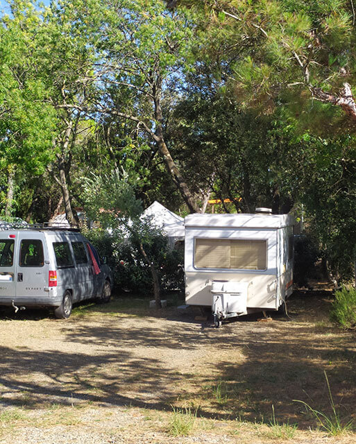 Camping in het achterland van Béziers, in Hérault