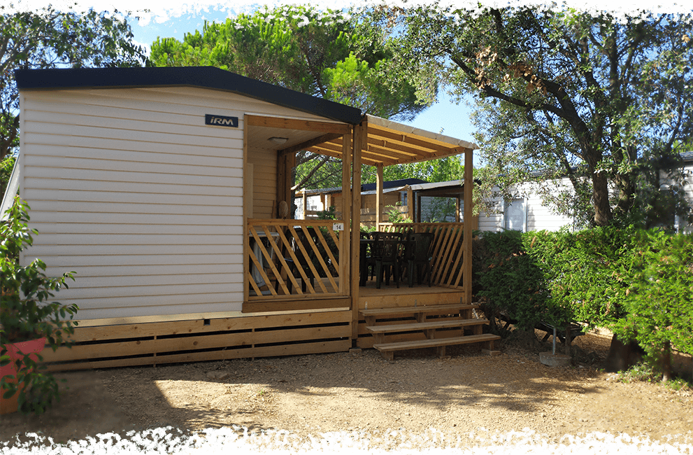 Location mobilhome IRM Compact 4/6 personnes au camping l'Oliveraie, situé dans l'arrière-pays de Béziers