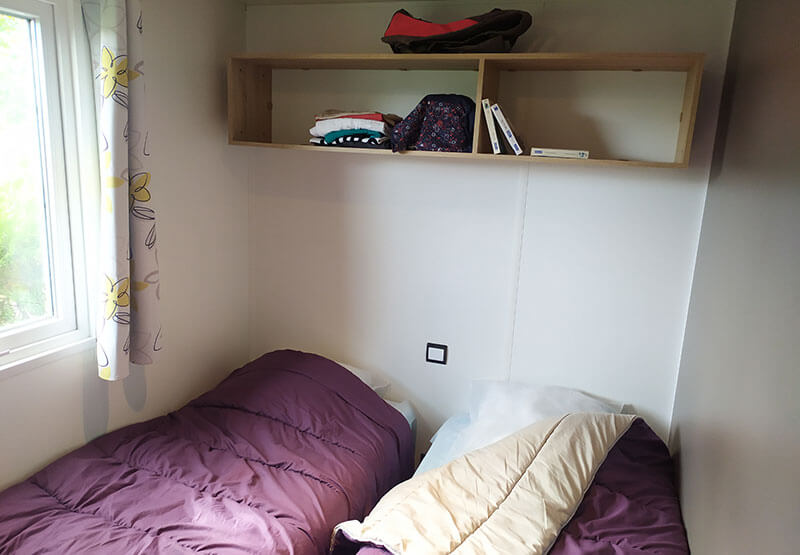 segunda habitación con dos camas individuales