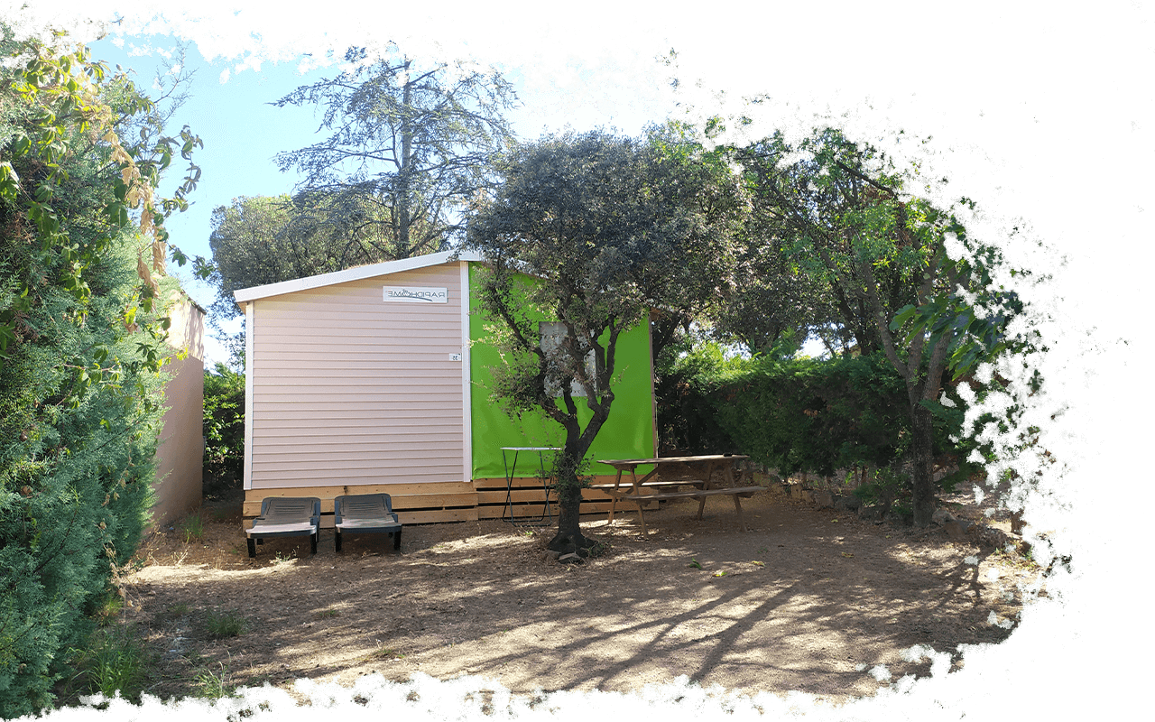 Accommodatie Tithome 4 personen zonder sanitair op Camping l'Oliveraie, op steenworp afstand van het regionaal natuurpark Haut Languedoc